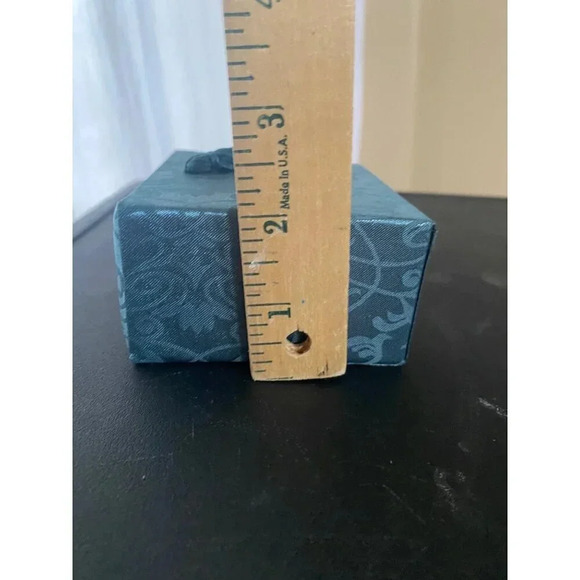 Handcrafted Glass Elephant Figurine With Gold Accents & Gift Box ABOUT FACE - Picture 16 of 16